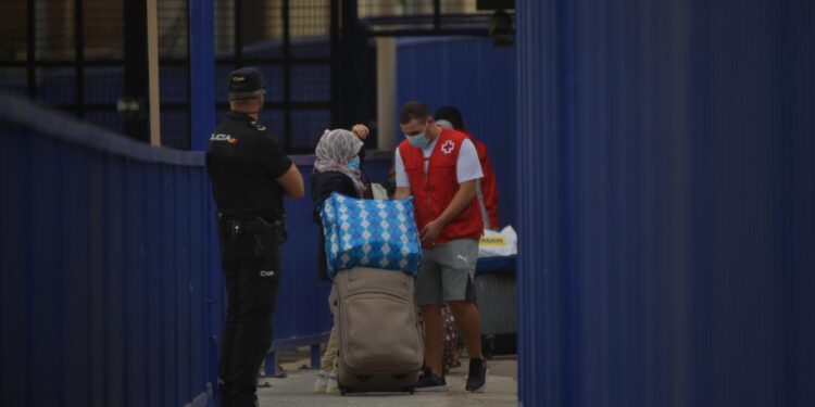 Repatriadas a Marruecos: 120 mujeres transfronterizas abandonan Ceuta este viernes
