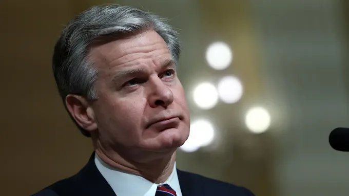 Chris Wray renuncia al FBI: Kash Patel nombrado como sucesor por Trump