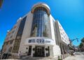 La Ciudad mantiene el proceso de externalización del Hotel Puerta de África pese a los recursos presentados