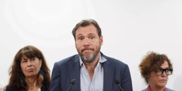 El PSOE intensifica su estrategia electoral usando la gestión de incendios como eje de críticas en CyL y Andalucía