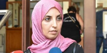 Fatima Hamed alerta al ministro de Transportes: “Se está dejando morir la única conexión de Ceuta con la Península”